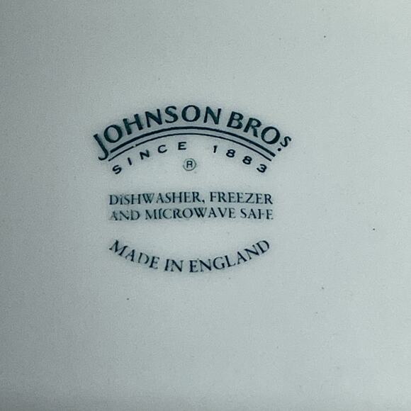 Johnson Bros. Victorian Christmas Tree 12" x 9 1/4" Oval Serving Platter Plate - Picture 4 of 6